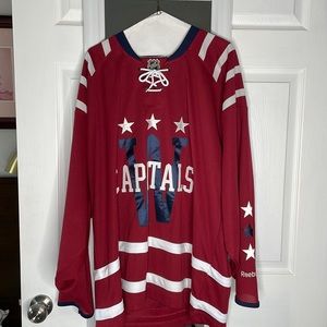 Washington Capitals Official Jersey - Large